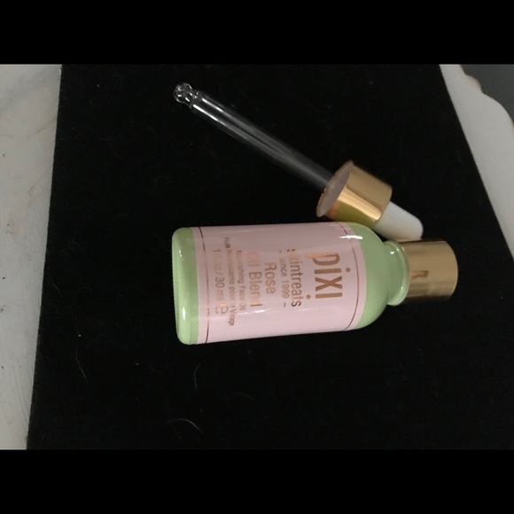 PIXI ROSE OIL NOURISHING FACE OIL HYDRATION SKIN - Picture 7 of 9